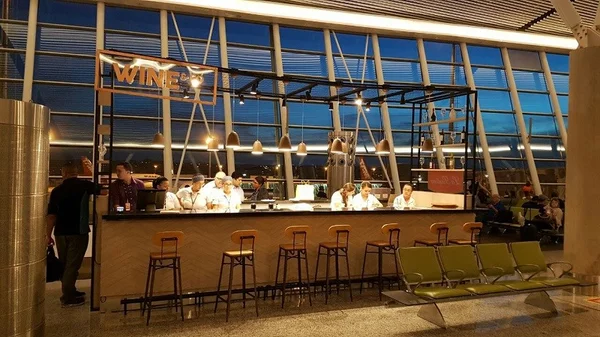 Aeroporto de Brasília agora tem wine bar no lounge de embarque