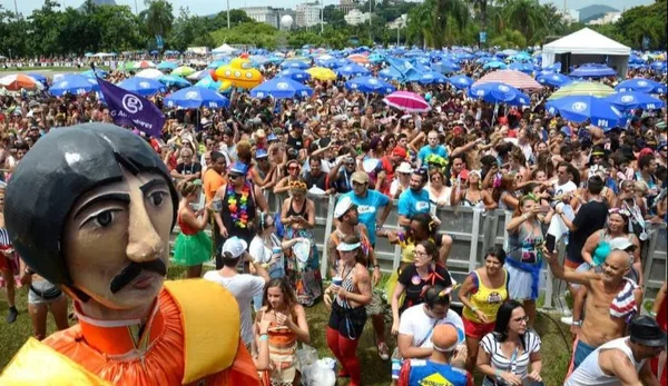 Representantes de blocos de rua se reunirão com Eduardo Paes