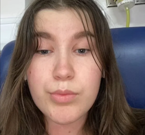 Ellie Makin, 18 anos