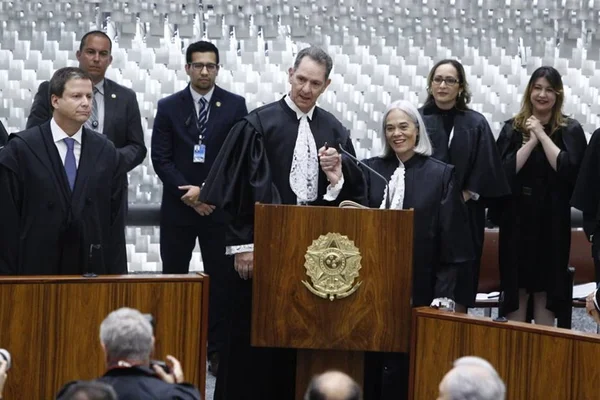 Ministro João Otávio de Noronha toma posse na presidência do STJ