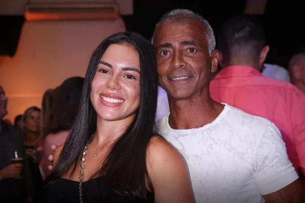 Romário manda flores à ex de 23 anos e abre o jogo sobre reconciliação