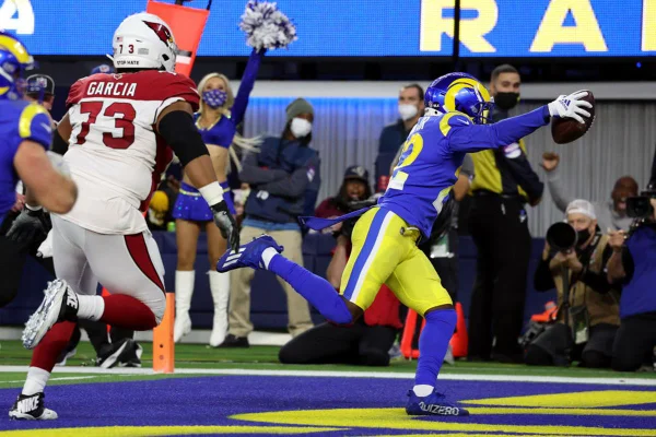 Rams vencem Cardinals na NFL