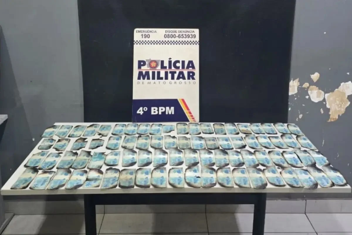 Incêndio destrói R$ 8 mil guardados em casa em MT
