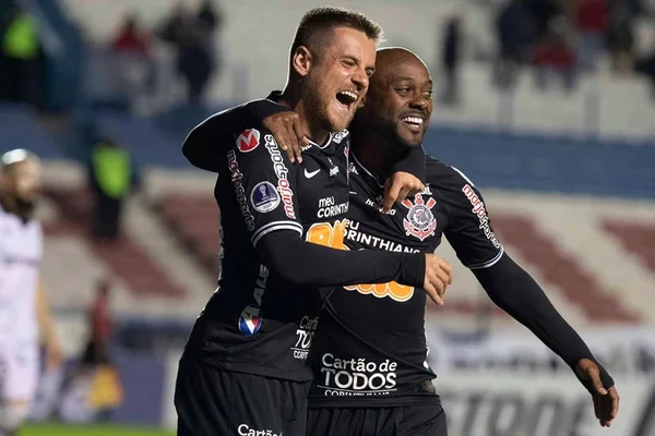 Só Love: Corinthians bate Wanderers e vai às quartas da Sul-Americana