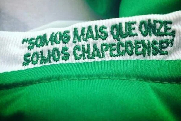 Após derrota, Chapecoense demite o técnico Claudinei Oliveira
