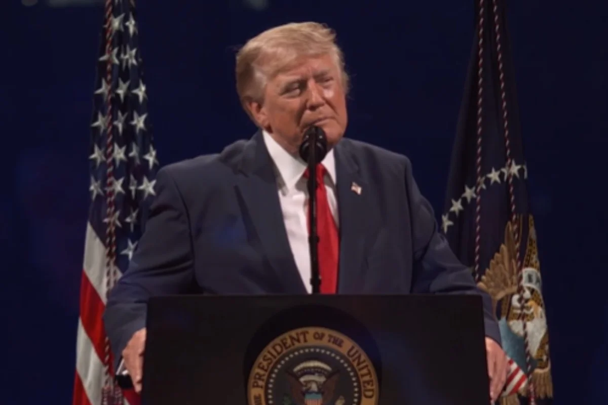 Trump diz que EUA age "com discrição” em negociações com Irã