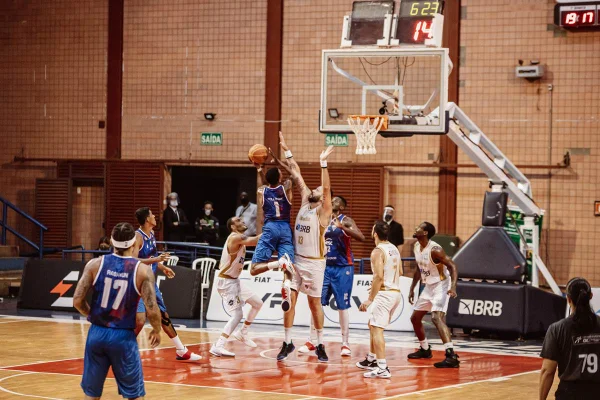 BRB/Brasília e Cerrado se recuperam no NBB antes de confronto direto