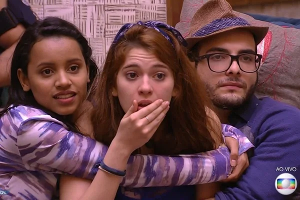 Boninho deixa o público animado ao falar sobre participantes do BBB19