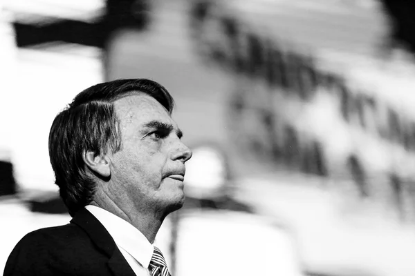 Por 3 votos a 2, 1ª Turma do STF rejeita denúncia contra Bolsonaro