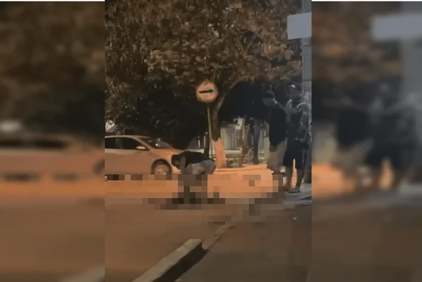 Crueldade: homem é espancado já desacordado após ser esfaqueado no DF