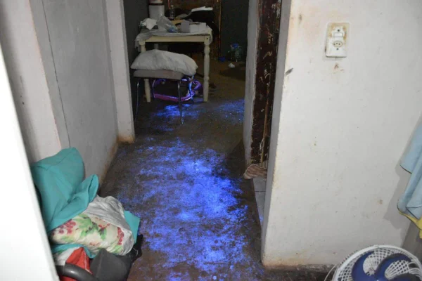Partes do corpo do homem foram encontradas em um terreno baldio. Os suspeitos de esquartejar a vítima foram presos na sexta-feira (7/11) - Metrópoles