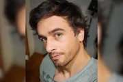 “Para, tá doendo”: mulher diz ter ouvido menino de 5 anos estuprado por ator - imagem 2 “Para, tá doendo”: mulher diz ter ouvido menino de 5 anos estuprado por ator - imagem 2