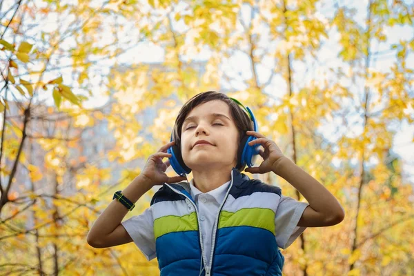 Fone de ouvido infantil