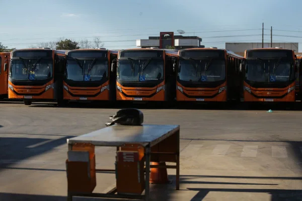 PGDF pede suspensão de liminar que retirou ônibus da Marechal de circulação