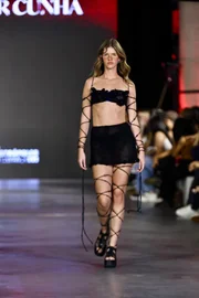 Conjunto preto de crochê Conjunto preto de crochê