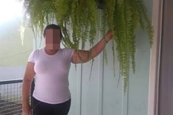 Mulher morre após ter 98% do corpo queimado pelo namorado