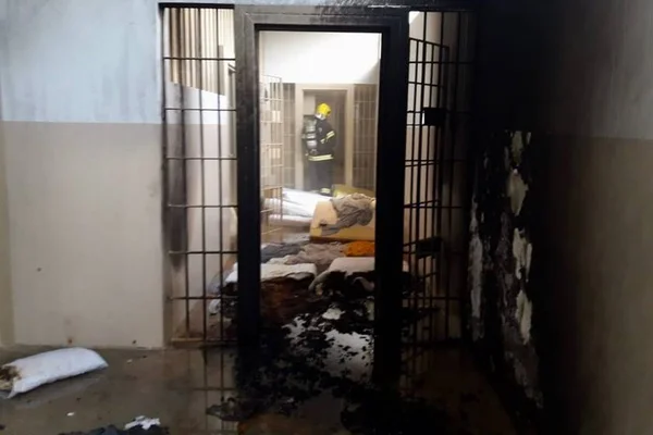 Presos de facção criminosa fazem rebelião em presídio de Formosa