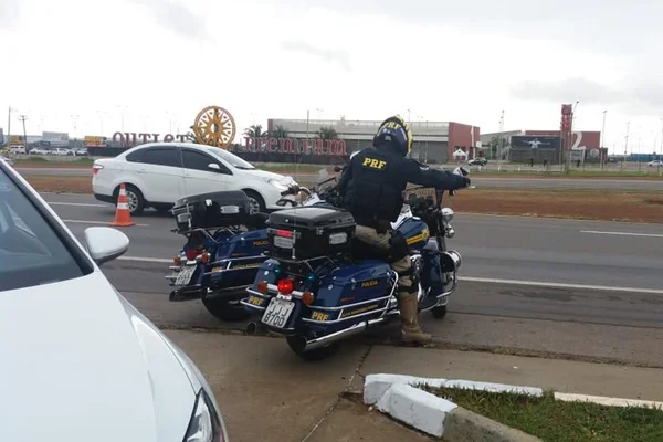 Motociclista de Brasília é flagrado a 236 km/h na BR-060