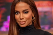 Anitta antes dos novos procedimentos estéticos