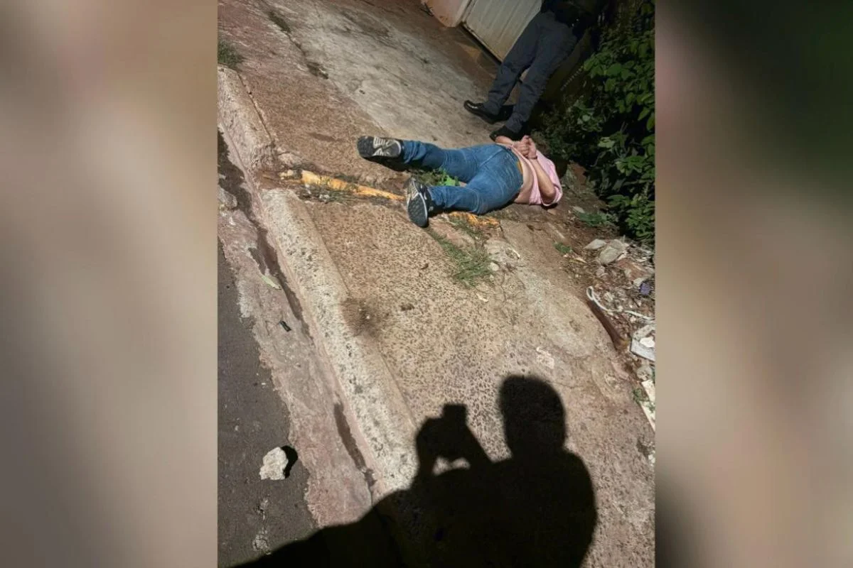 Marco Antônio de Souza, de 46 anos, diz que se teria se identificado como o advogado responsável pelo suspeito e apresentado a carteira digital da Ordem dos Advogados do Brasil (OAB), mas o documento fora recusado por um tenente Marco Antônio de Souza, de 46 anos, diz que se teria se identificado como o advogado responsável pelo suspeito e apresentado a carteira digital da Ordem dos Advogados do Brasil (OAB), mas o documento fora recusado por um tenente