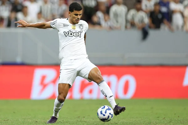 Foto colorida do jogador Danilo, do Botafogo - Metrópoles