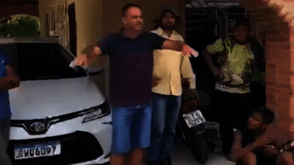 Empresário oferece R$ 200 a funcionários caso Bolsonaro seja eleito