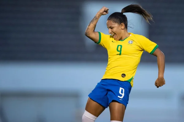 Virou rotina: Seleção Feminina goleia México no fechamento do ano