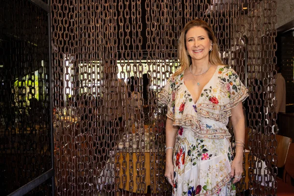 Aniversário Jaqueline Tzemos - Metrópoles