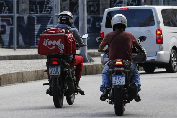 Motoboys terão adicional de periculosidade a partir de 3 de abril