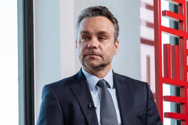 Secretário orienta população a não tomar bebida se tiver dúvida da origem