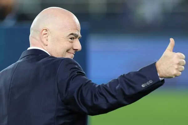 Lucro com a Copa turbinou o bônus e o salário do presidente da Fifa