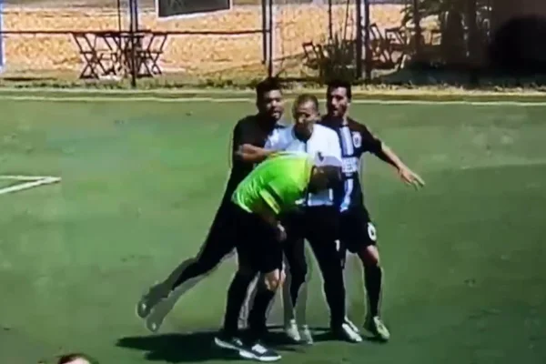 "Apaguei na hora", diz árbitro agredido após cartão amarelo no DF