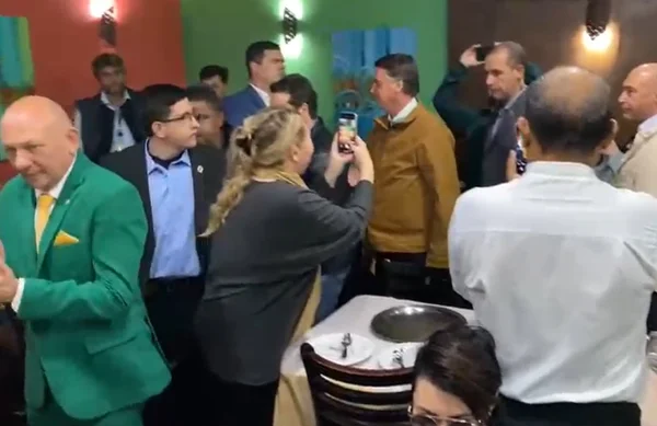bolsonaro vaias pizzaria