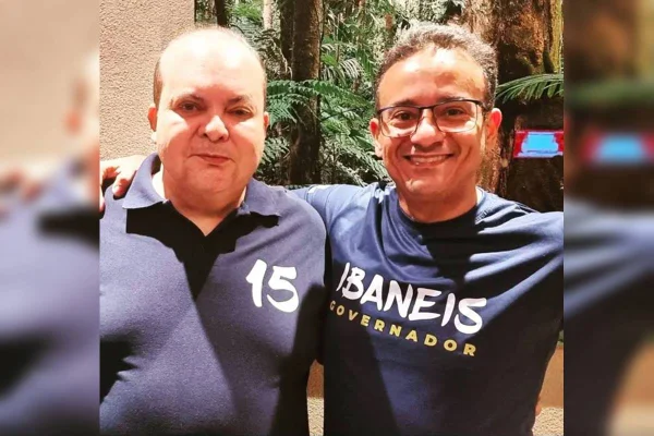 Irmão de Ibaneis adota sobrenome Rocha e ensaia estreia política