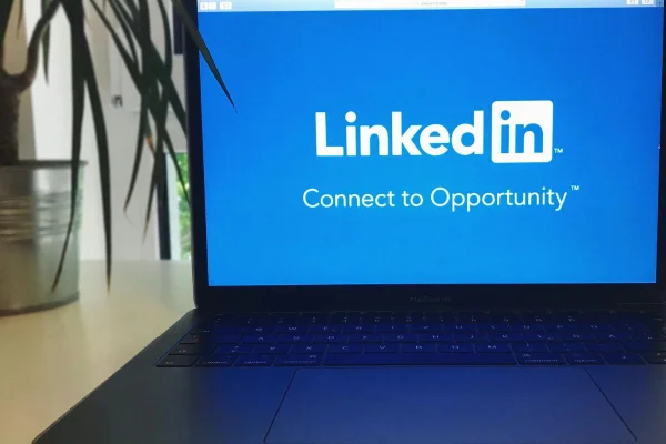 LinkedIn se consolida como um canal estratégico para marcas