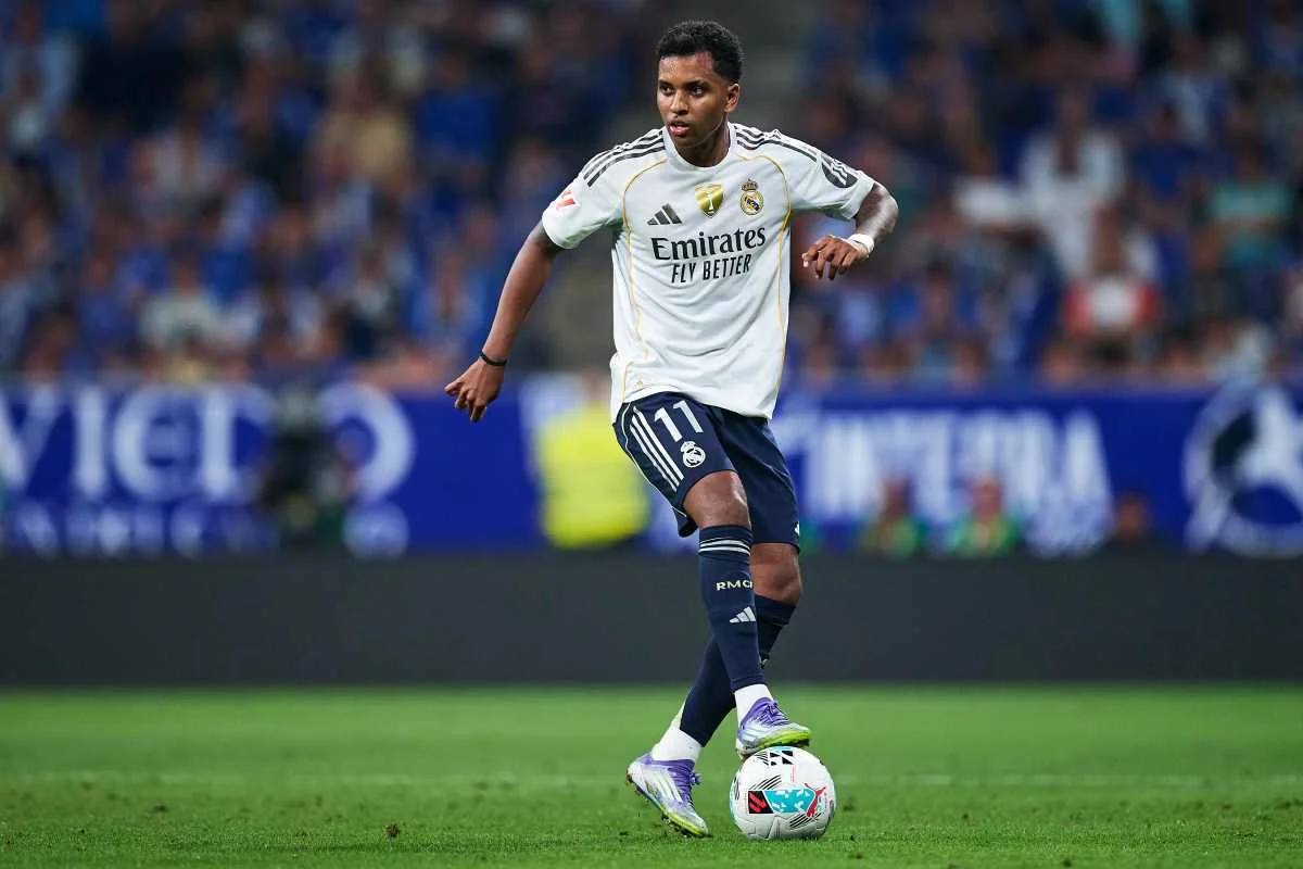 Rodrygo foi substituído e deixou o campo insatisfeito Rodrygo foi substituído e deixou o campo insatisfeito