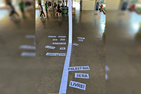 Protesto - Metrópoles