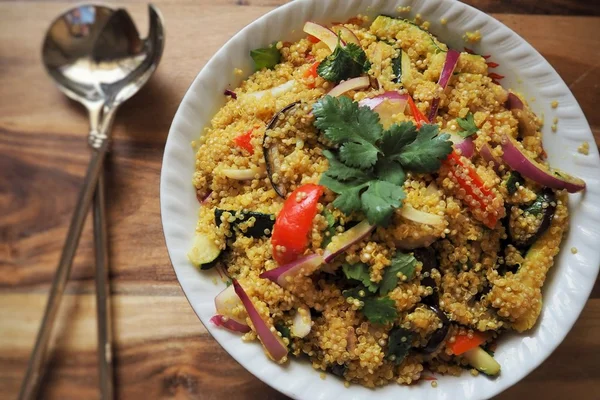 Ceia: aprenda a preparar um acompanhamento low carb de quinoa