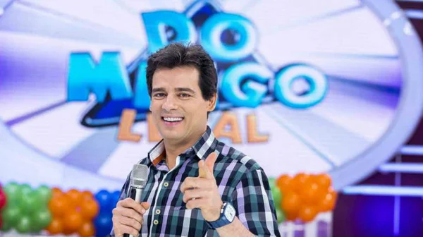 Com a presença de Zé Vaqueiro e Xand Avião, Domingo Legal bate Globo