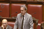 Deputado italiano Angelo Bonelli é contra cidadania italiana para Bolsonaro