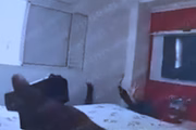 Imagens gravadas por câmeras corporais mostram toda a ação policial 