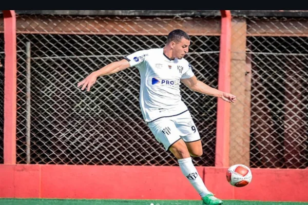 Jogador Gustavo Evaristo de França