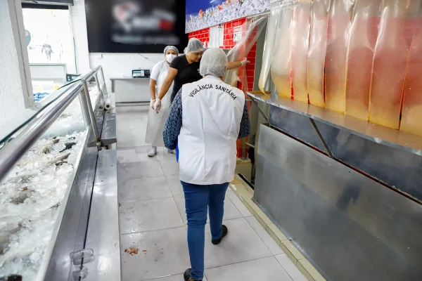 Agente da Vigilância Sanitária - Metrópoles