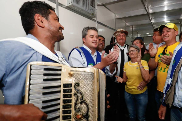 Bolsonaro sobre polêmica do “pau de arara”: “Me chamam de ‘alemão'”
