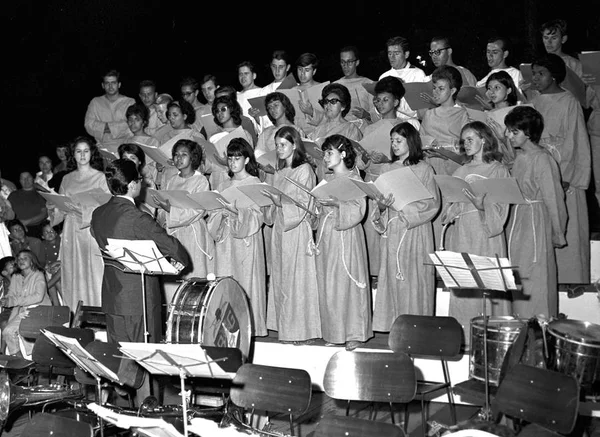 Jukebox Sentimental: livro detalha surgimento da música em Brasília