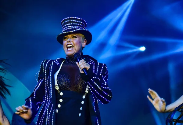 Brasilienses vão à loucura com o show da Xuxa