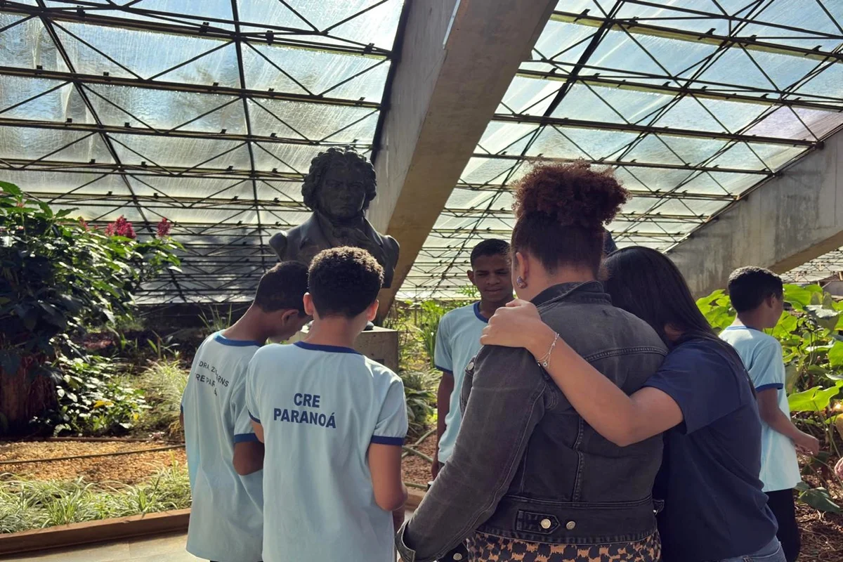 Estudantes marcaram presença durante a tarde Estudantes marcaram presença durante a tarde