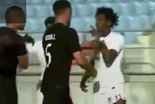 Nova Zelândia abandona jogo com Catar, após ataque racista em campo