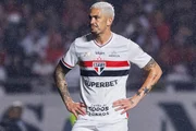 Luciano, atacante do São Paulo. Luciano, atacante do São Paulo.