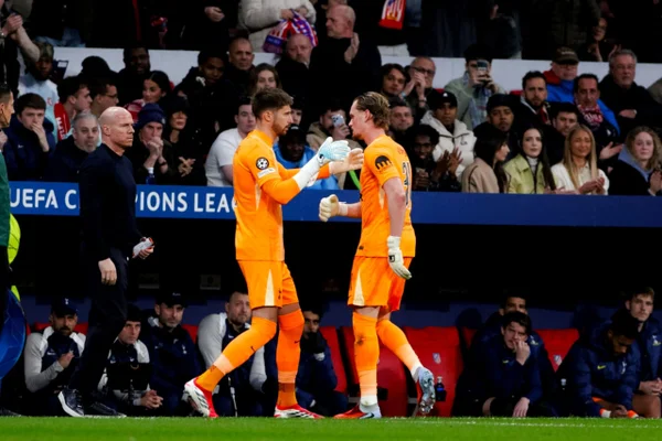 Antonin Kinsky, goleiro do Tottenham - Metrópoles